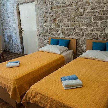 Studio Apartment In The Old City Of Šibenik Buitenkant foto