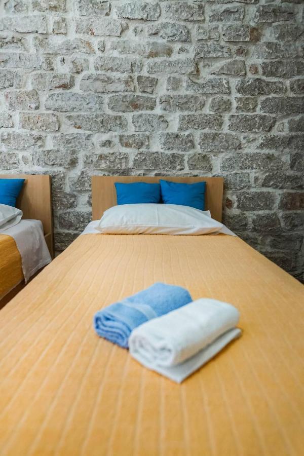 Studio Apartment In The Old City Of Šibenik Buitenkant foto